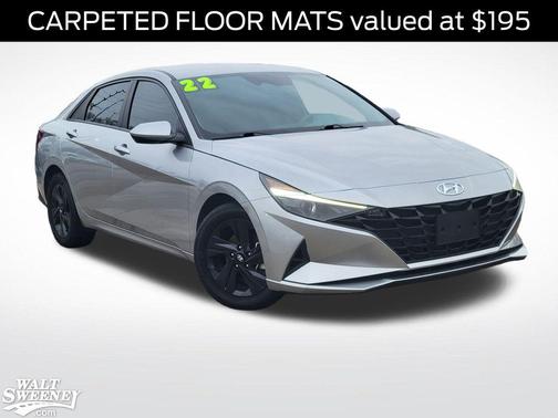 2022 Hyundai ELANTRA SEL