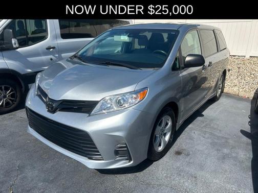 Celestial Silver Metallic 2019 Toyota Sienna L
