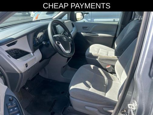 Celestial Silver Metallic 2019 Toyota Sienna L