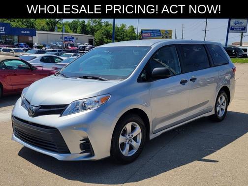 Celestial Silver Metallic 2019 Toyota Sienna L