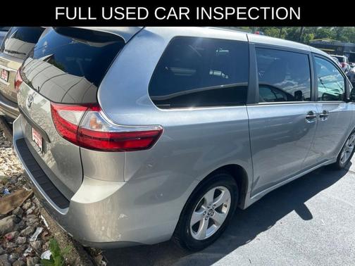 Celestial Silver Metallic 2019 Toyota Sienna L