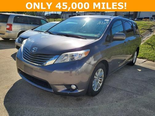 2014 Toyota Sienna XLE