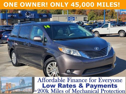2014 Toyota Sienna XLE