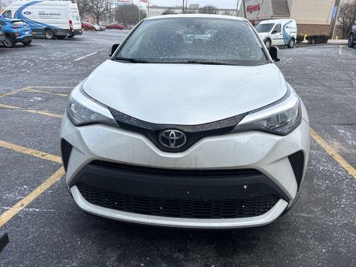 2022 Toyota C-HR XLE