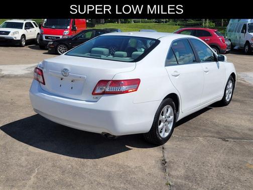 Super White 2011 Toyota Camry LE