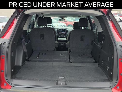 Cajun Red Tintcoat 2019 Chevrolet Traverse LT Cloth