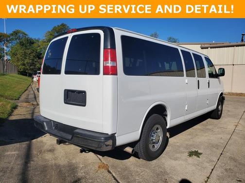 2016 Chevrolet Express 3500 LT
