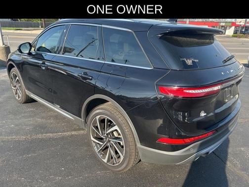 Infinite Black Metallic 2023 Lincoln Corsair Reserve