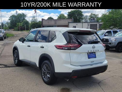 Glacier White 2024 Nissan Rogue S