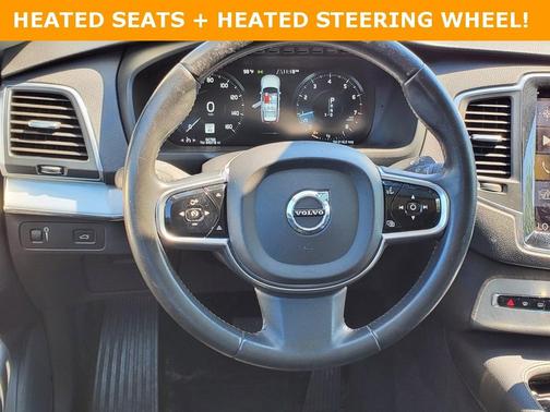 2016 Volvo XC90 T5 Momentum