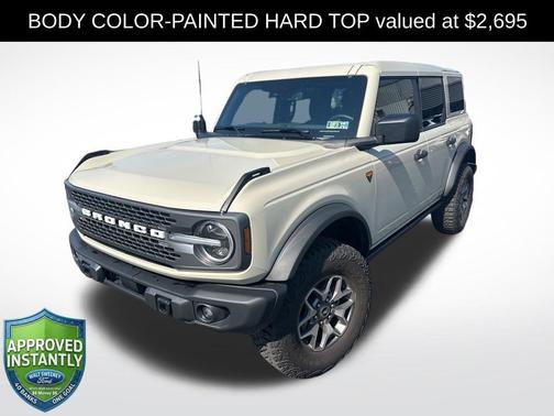 Desert Sand 2025 Ford Bronco Badlands