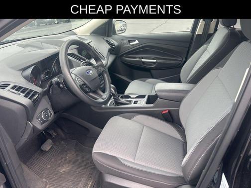 Black Metallic 2019 Ford Escape SE
