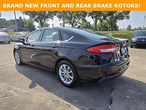 2020 Ford Fusion SE