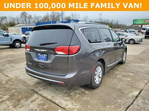 2019 Chrysler Pacifica Touring-L