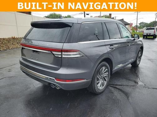2022 Lincoln Aviator Standard AWD