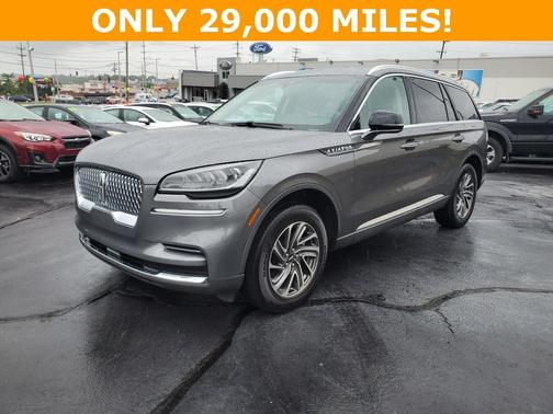2022 Lincoln Aviator Standard AWD