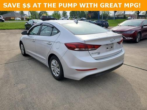 2017 Hyundai ELANTRA SE
