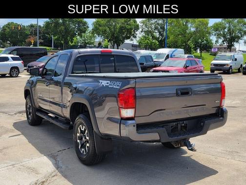 Magnetic Gray Metallic 2016 Toyota Tacoma TRD Off Road