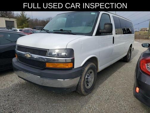 2017 Chevrolet Express 3500 LT