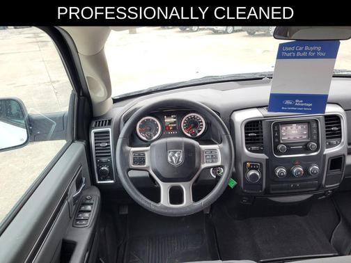 Bright White Clearcoat 2021 RAM 1500 Classic SLT
