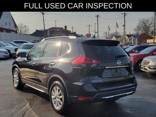 2017 Nissan Rogue SV