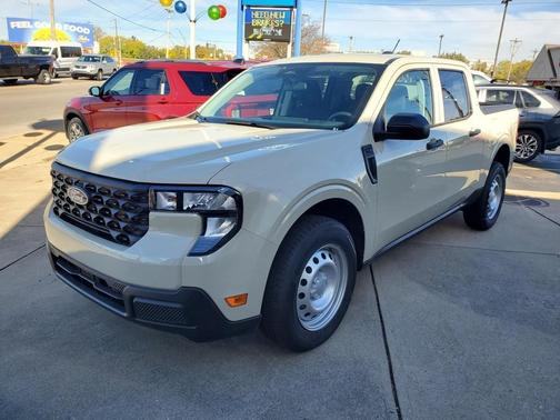 2025 Ford Maverick XL