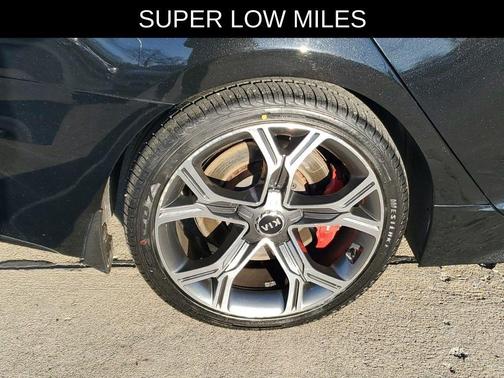 2018 Kia Stinger GT1