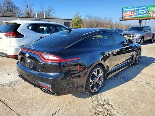 2018 Kia Stinger GT1