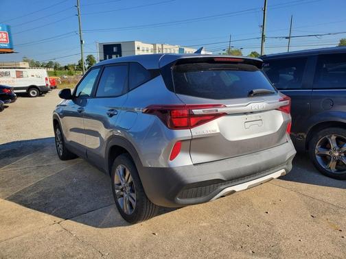 2023 Kia Seltos LX