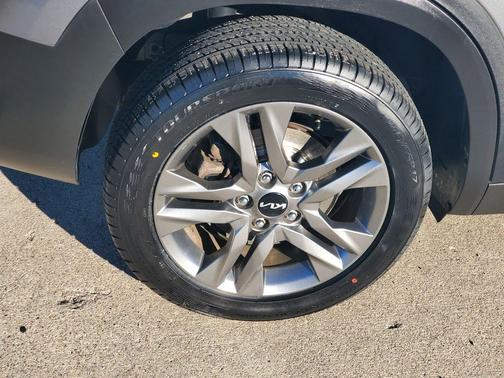 2023 Kia Seltos LX