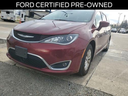 2018 Chrysler Pacifica Touring-L