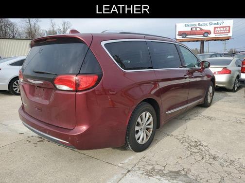 2018 Chrysler Pacifica Touring-L