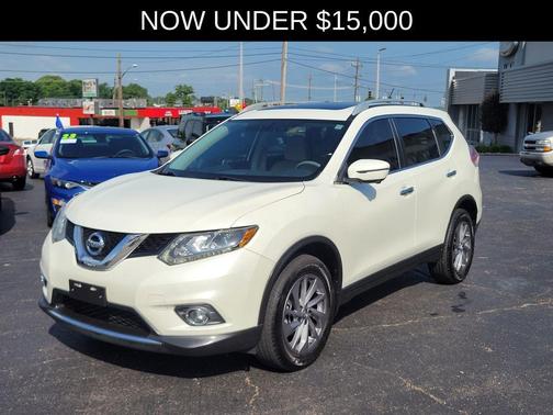 Pearl White 2016 Nissan Rogue SL