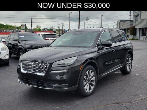 Black Metallic 2022 Lincoln Corsair Reserve