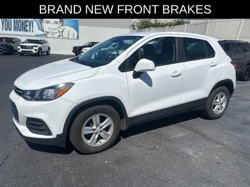 Summit White 2020 Chevrolet Trax LS