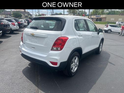 Summit White 2020 Chevrolet Trax LS