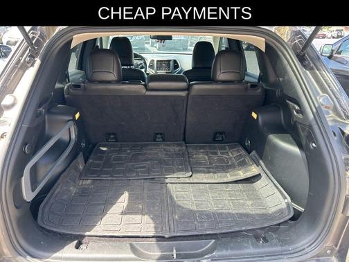 Granite Crystal Clearcoat Metallic 2018 Jeep Cherokee Latitude Plus