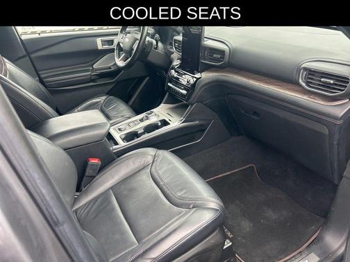 2021 Ford Explorer Platinum