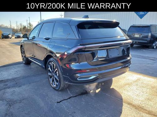 2024 Lincoln Nautilus Reserve