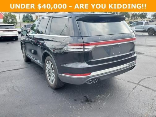 2023 Lincoln Aviator Standard AWD