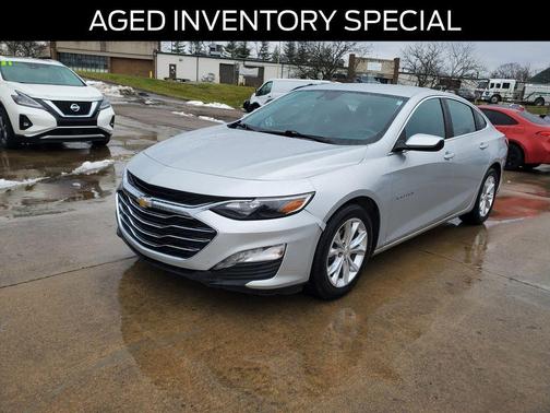 Silver Ice Metallic 2020 Chevrolet Malibu LT