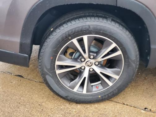 2019 Toyota Highlander LE Plus