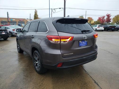2019 Toyota Highlander LE Plus
