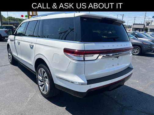 White Metallic 2024 Lincoln Navigator L Reserve