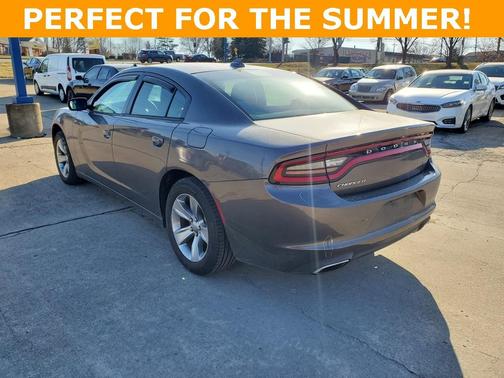 2016 Dodge Charger SXT