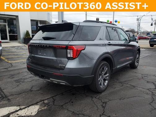 2025 Ford Explorer Active