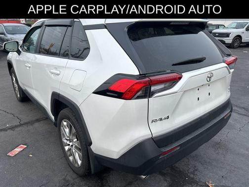 2023 Toyota RAV4 XLE Premium