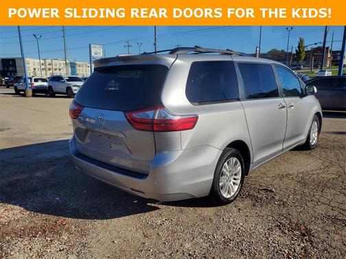 2015 Toyota Sienna XLE