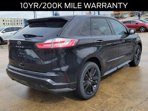 2022 Ford Edge ST Line