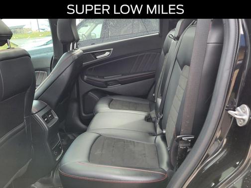 2022 Ford Edge ST Line